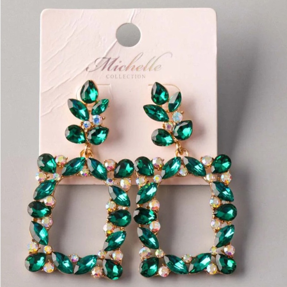 WOMEN'S GOLD & GREEN STONES SQUARE EARRINGS